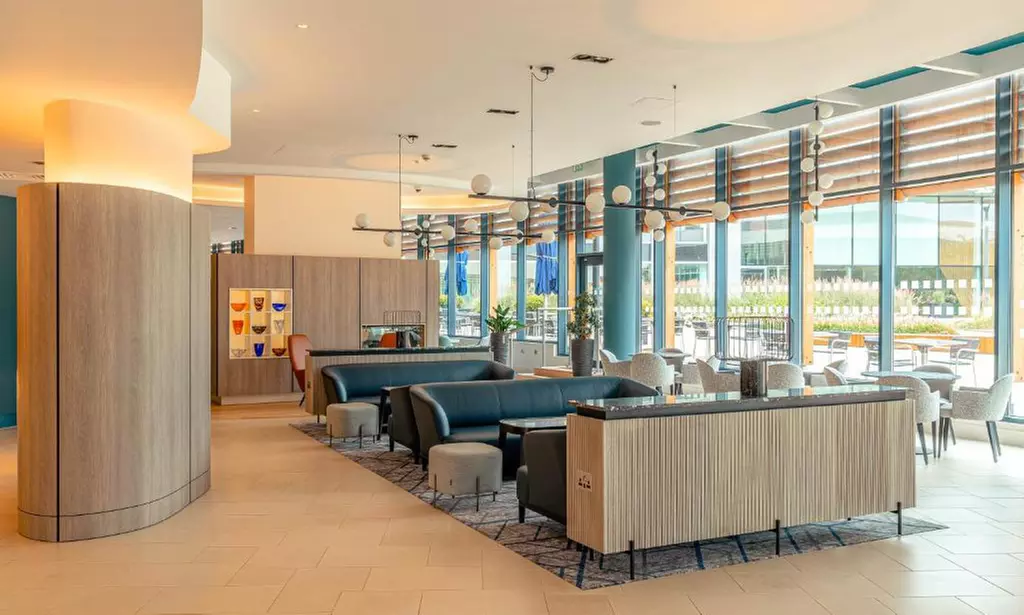 Serene Spa Retreat Reading: Indulgent Escape for 2 at 4* Crowne Plaza