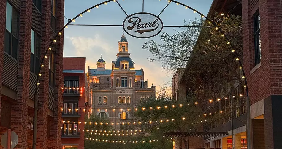 One or Two Day Tour by Old Town Trolley Tours Of San Antonio