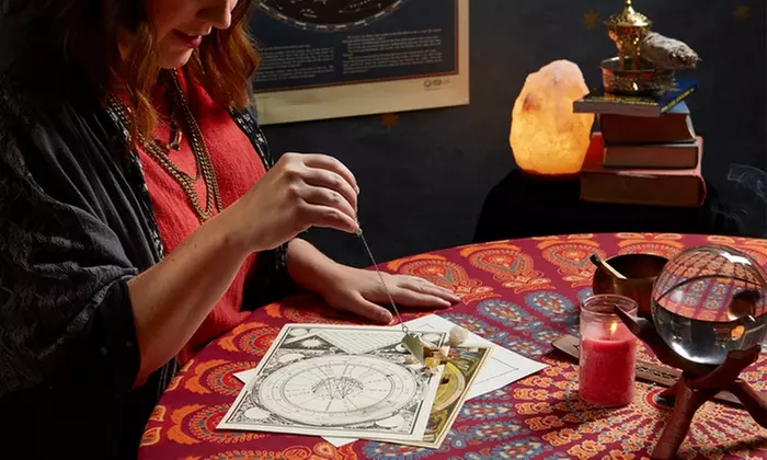 Jusqu'à 72% de remise sur Médium / Astrologie / Diseur de bonne aventure chez ABZ - Primary Image
