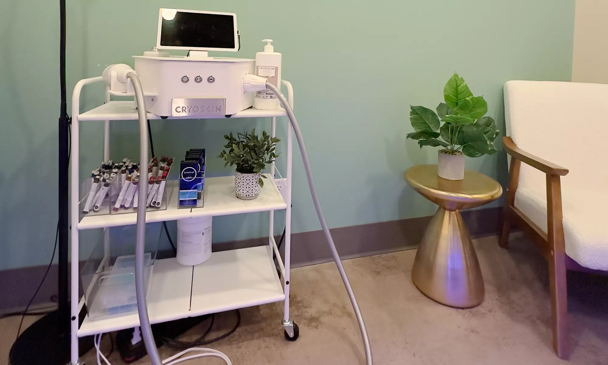 Experience the Ultimate Cryotherapy at The Covery Wellness Spa: CryoLift, CryoTone, and CryoSlim (Up to 56% Off) - Second Medium