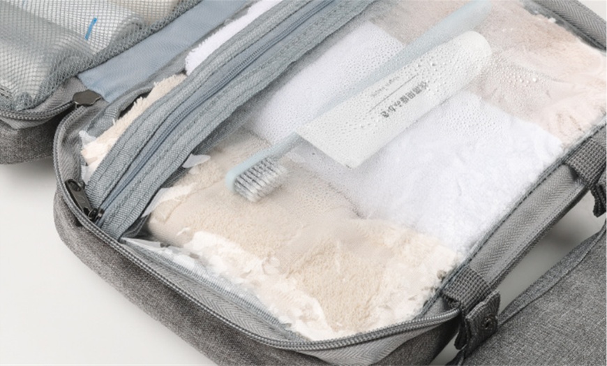 Image 3: Hanging Toiletries Organiser Bag