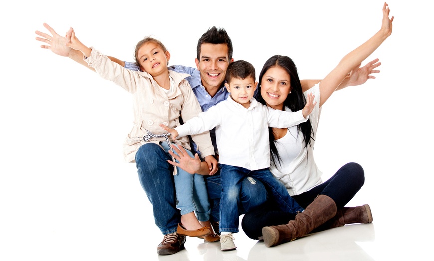 Image 2: Family Photoshoot with Two Prints