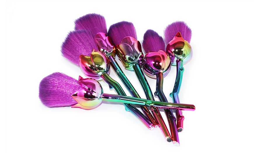 Image 4: Set da 6 pennelli-rose per make-up