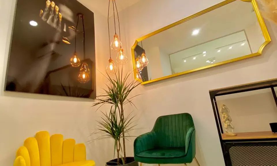 3 o 6 sesiones de tratamiento capilar con mesoterapia para 1 persona