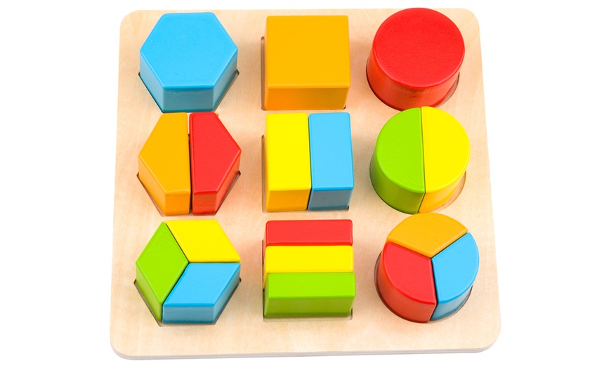 Image 5: Geometric Block Sorter and Puzzle