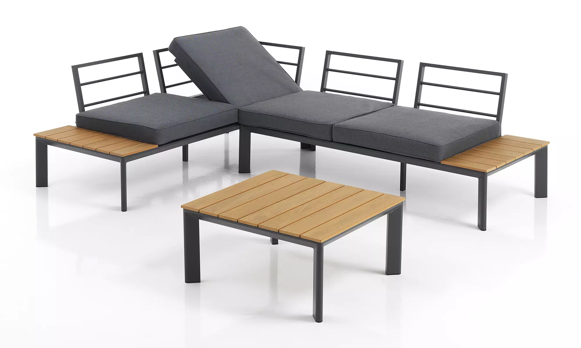 Tomasucci Loungemöbel für Innen und Außen