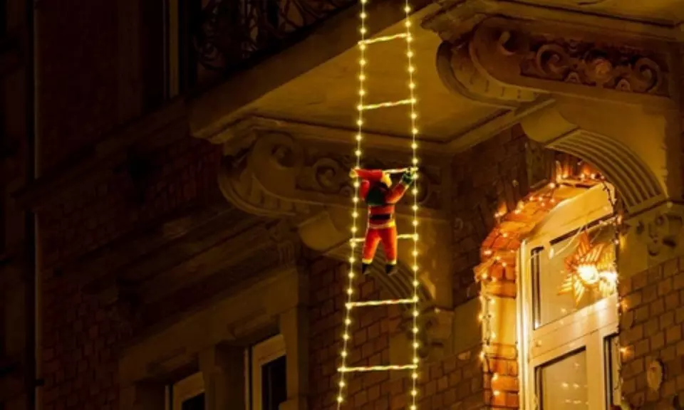 Santa Climbing Ladder LED Hanging Lights