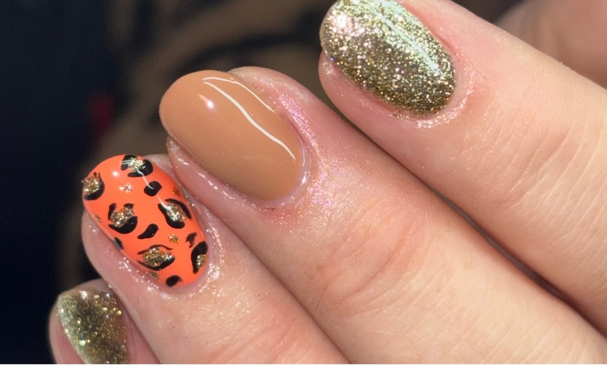 Image 9: Up to 25% Off on Nail Spa/Salon - Shellac / No-Chip / Gel at All about you beauty and training salon