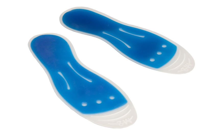 Image 2: Cooling Liquid Gel Insoles