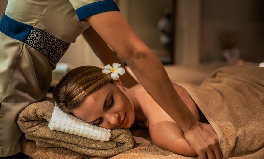 Image 1: Traditional Turkish Hammam, Balinese, Aromatherapy or Spa Treatment