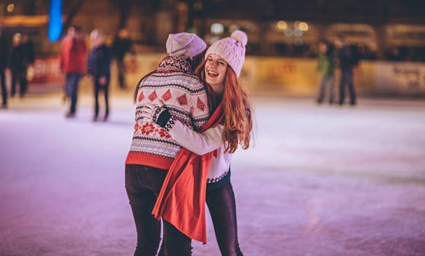 Image 8: Llega la magia del invierno: 30 minutos de patinaje sobre hielo para 1