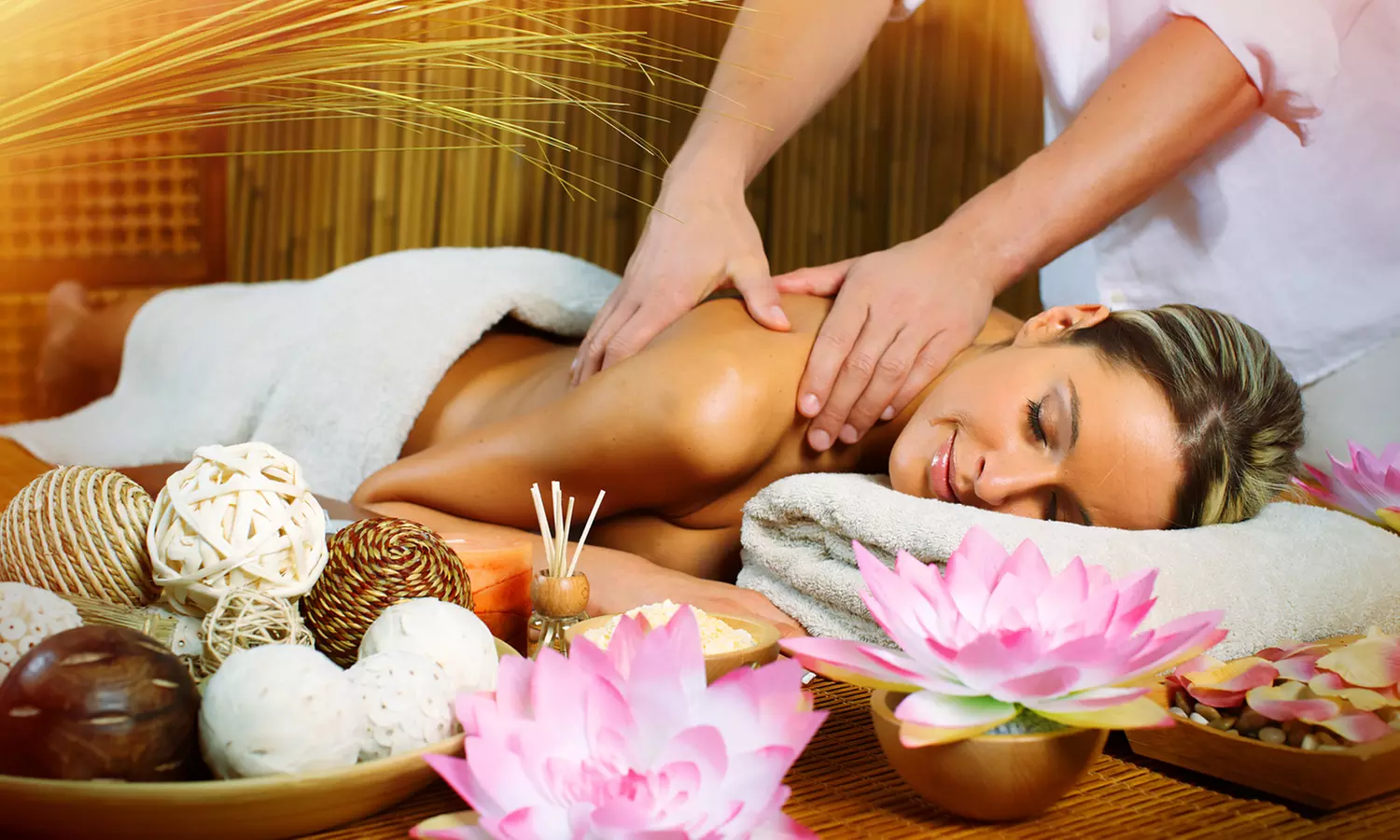 $95 for 45-Minute Thai Body Massage at A La Carte Massage ($145 Value) - Primary Image