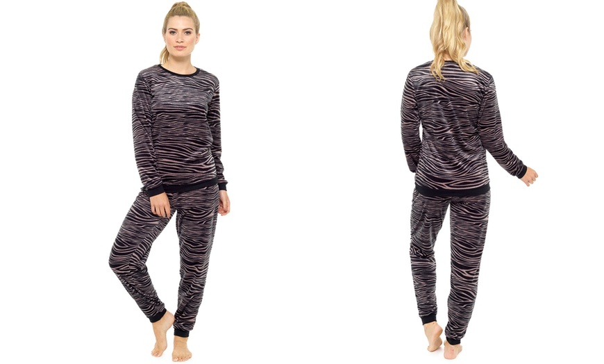 Image 7: Two-Piece Fleece Loungewear Set