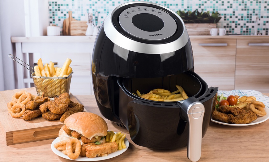 Image 2: Salter Digital Hot Air Fryer