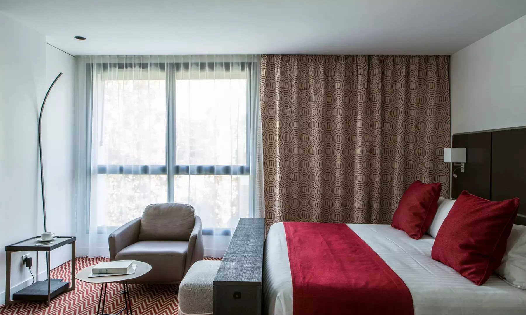 Meudon: Zimmer nach Wahl, inkl. Frühstück, opt. Bootsfahrt