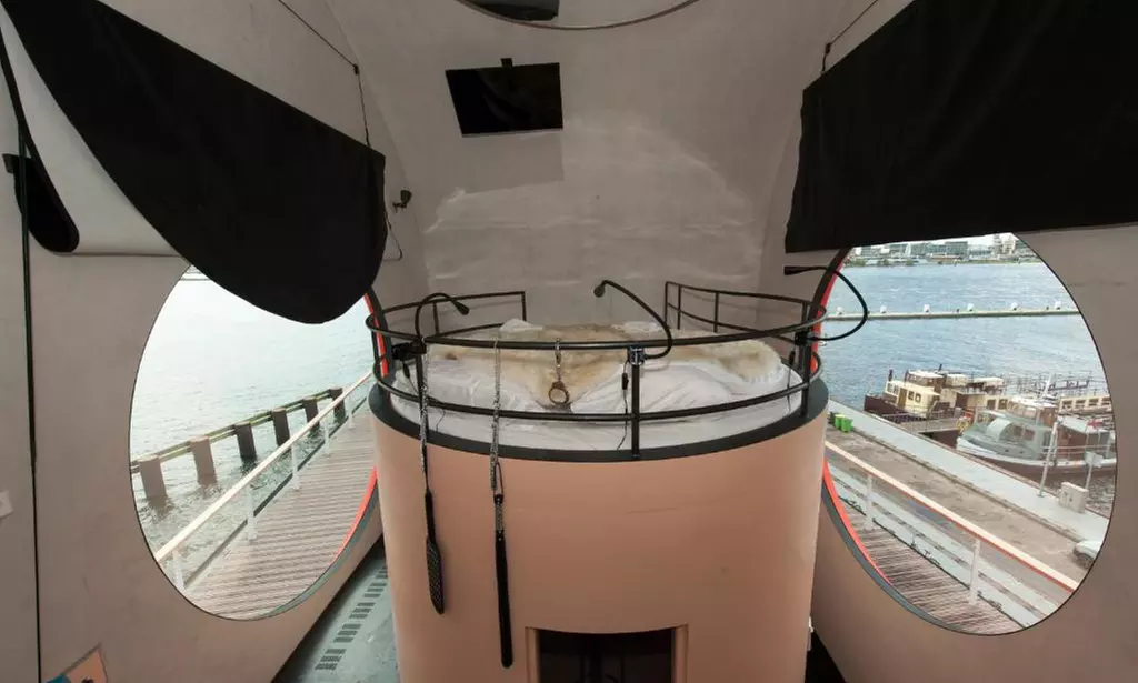 ✈  2 or 3 Nights Amsterdam P&O Cruise w/ Stay & Return Coach Transfers