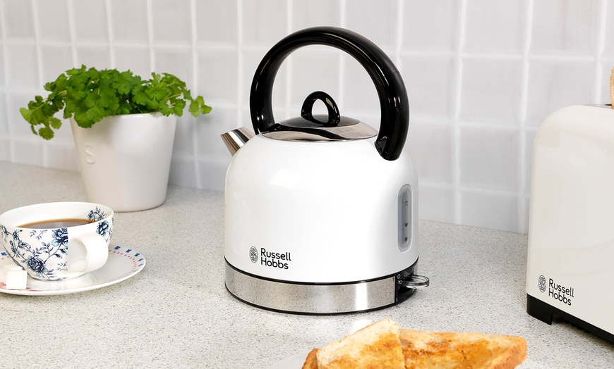 Image 15: Russell Hobbs Kettle and Toaster