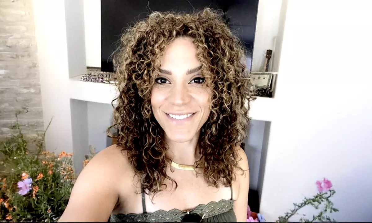 Women’s Haircut, Deep Conditioning, Style (Blowout), Highlights & More