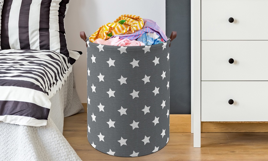 Image 2: Vinsani Drawstring Laundry Basket