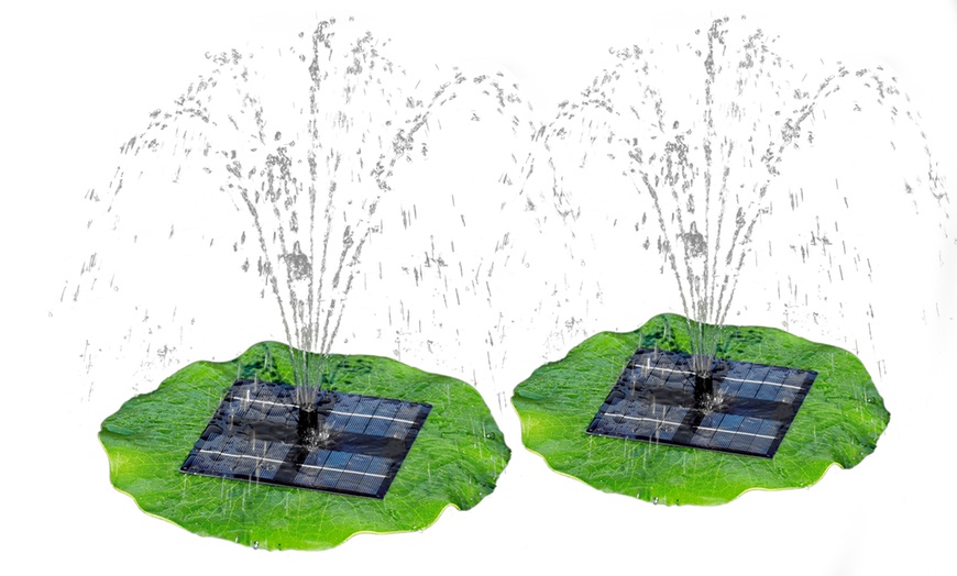 Image 3: Solar Floating Lily Pad Fountain