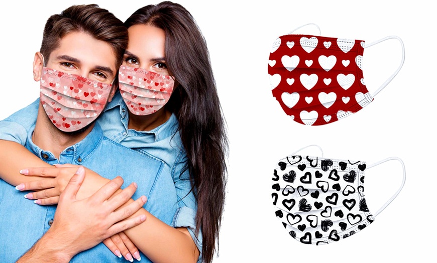 Image 1: Heart Design Disposable Masks