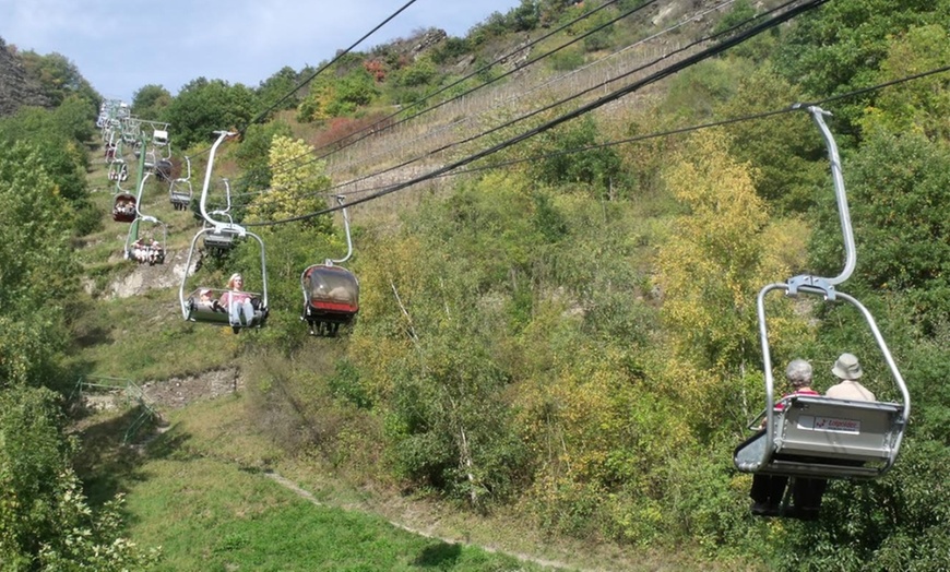 Image 2: Berg- und Talfahrt im Moseltal