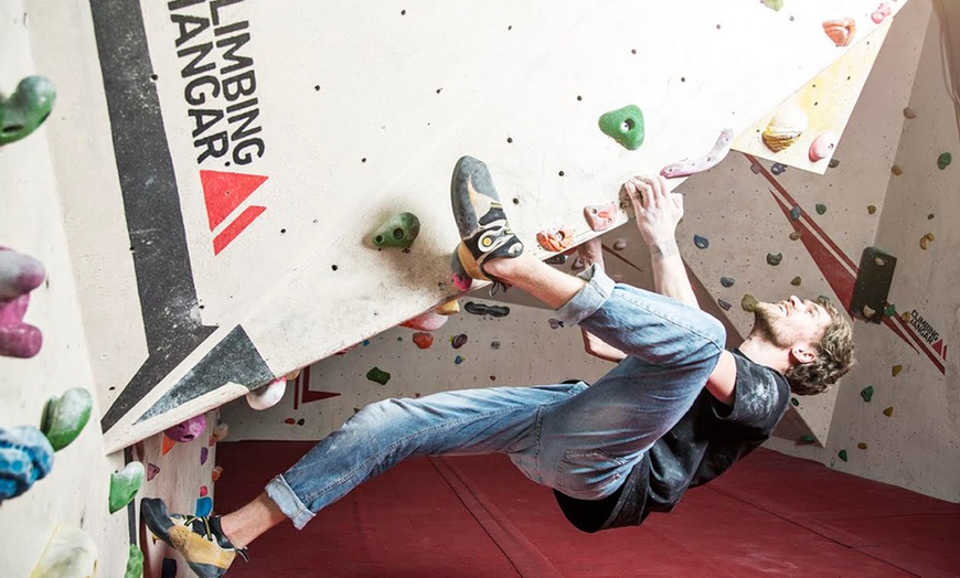 Image 1: Beginners' Indoor Climbing Lesson