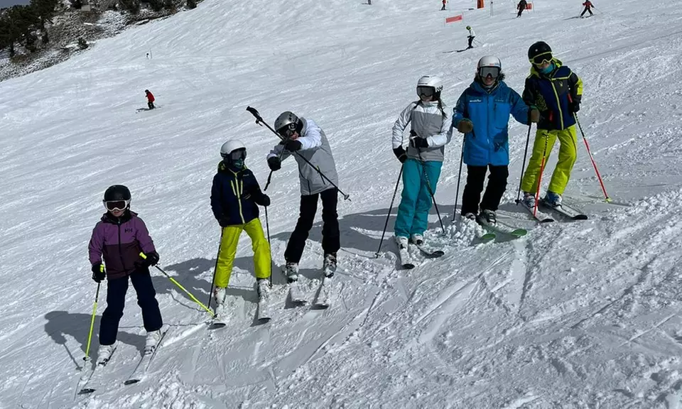 Alquiler de equipo de nieve para niño o adulto con duración a elegir