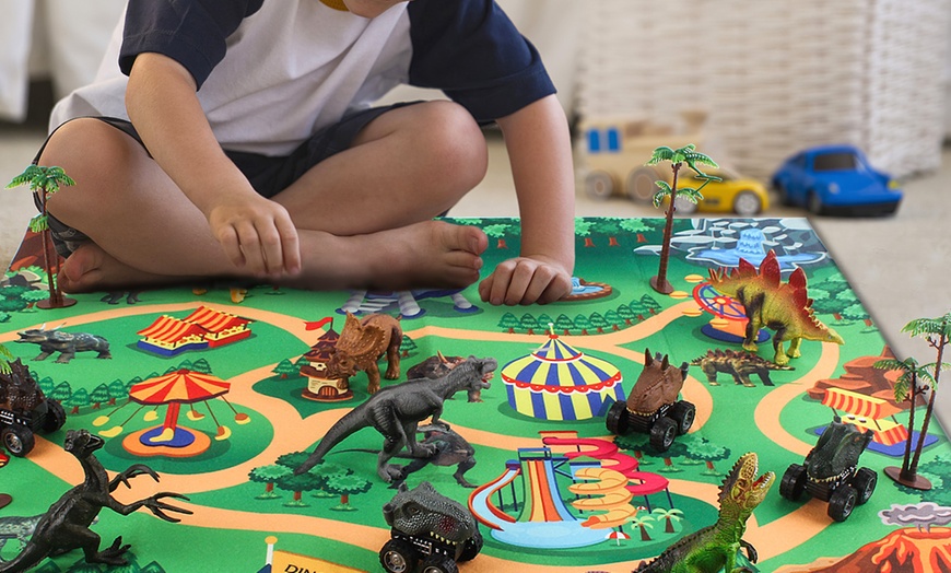 Image 3: Dinosaurs Play Set