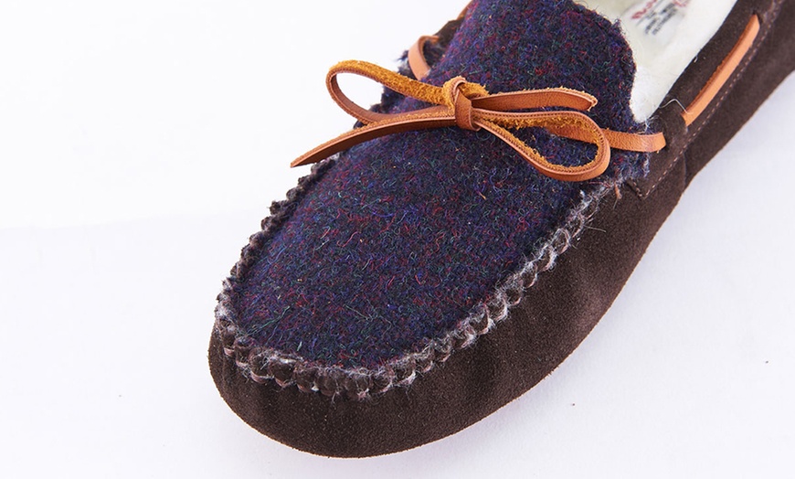 Image 29: Women's Suede Slippers