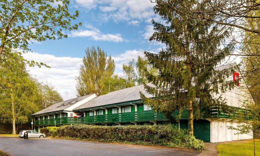 Image 6: Coventry: Double or Twin Room with Breakfast