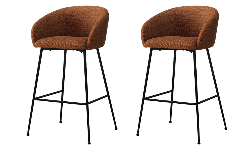 Image 7: Lot de 2 fauteuils de bar CHLEA en tissu et métal 