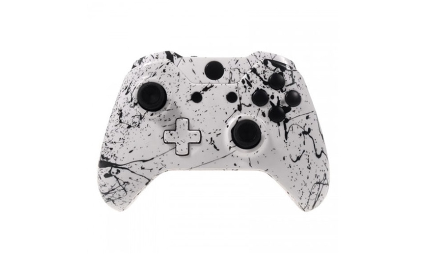 Image 4: Personalised Games Controller