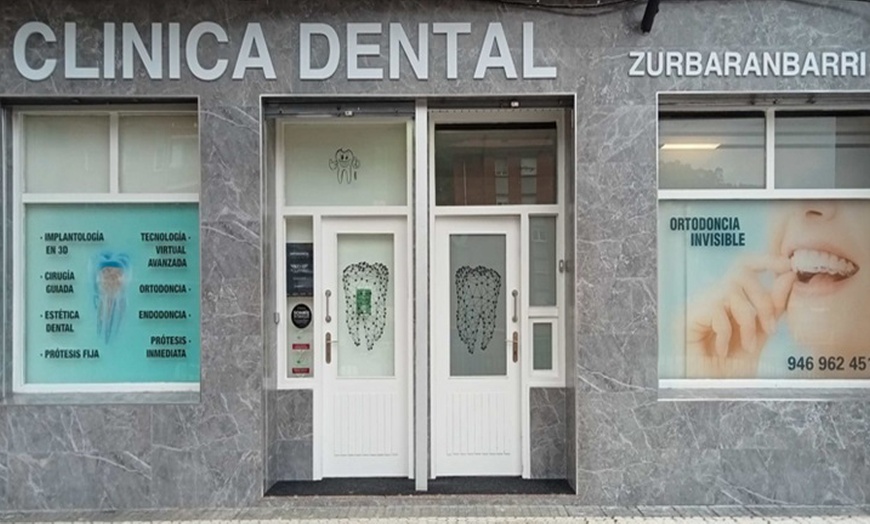 Image 8: 1 o 2 limpiezas dentales con ultrasonidos, fluorización y diagnóstico