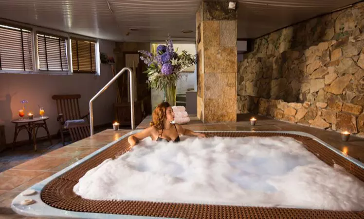 Lloret de Mar : chambre standard avec formule de restauration au choix