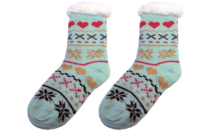 Image 35: Festive Warm Sherpa Fur Slipper Socks