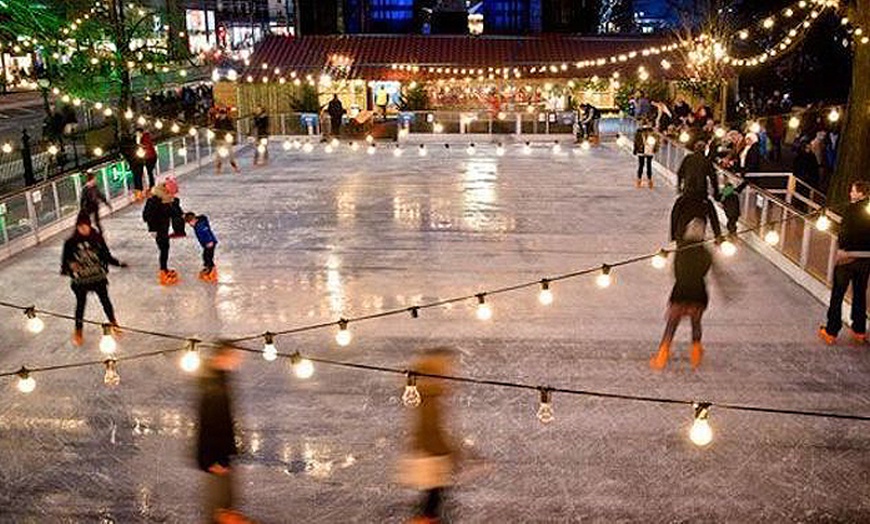 Image 1: 30-Minute Ice Skating Session