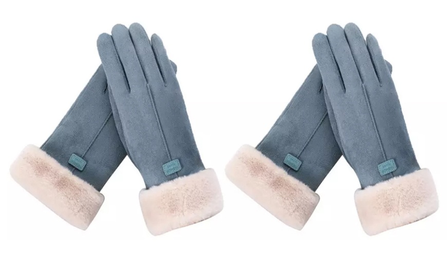 Image 5: Women's Faux Suede Touchscreen Gloves