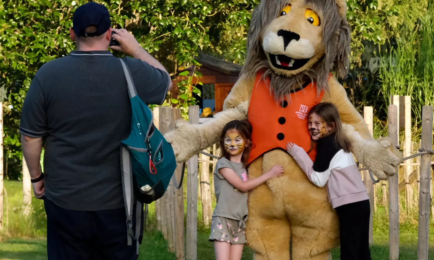 Experience Wild Africa: Lions, Rhinos & Conservation