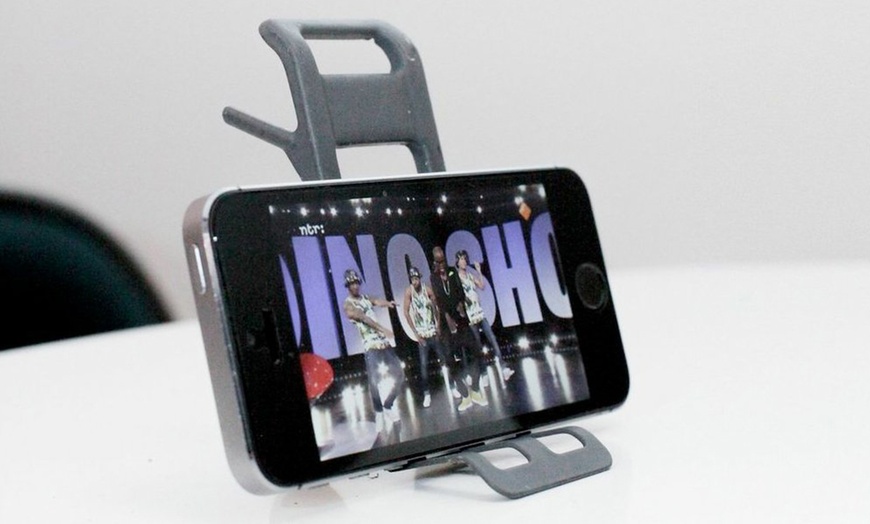 Image 3: Two Mini Dolly Phone Stands