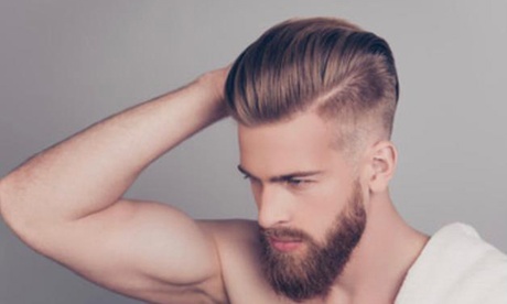 Seduta di hairstyling e rimodellamento barba per uomo al salone Moda Modi Parrucchiere (sconto fino a 63%)