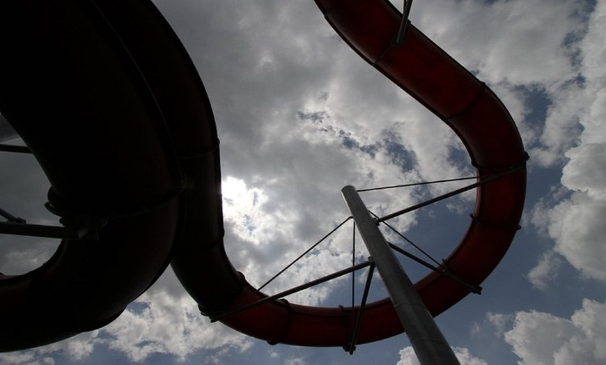 Image 5: Entrées au choix au parc aquatique 