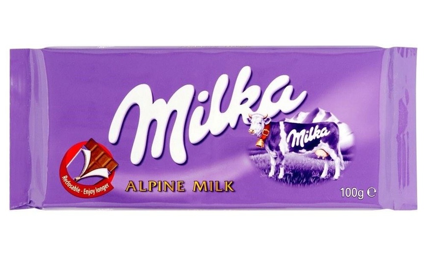 Image 15: 8 Milka Assorted Chocolates 100g