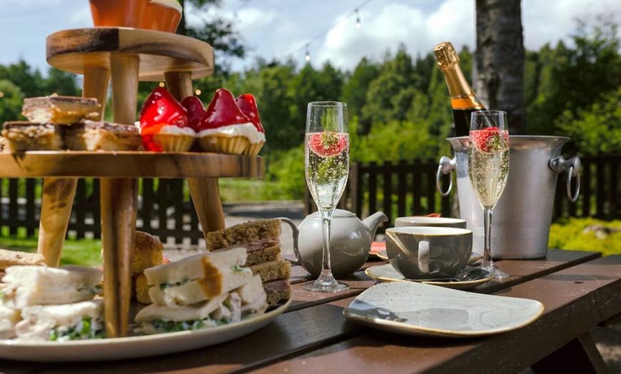 Image 12: Carrbridge: Standard One or Two-Bedroom Cabin for Up to Four People