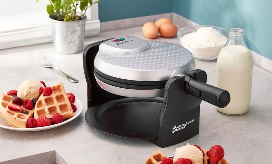 Image 1: Cooks Professional Waffle Maker