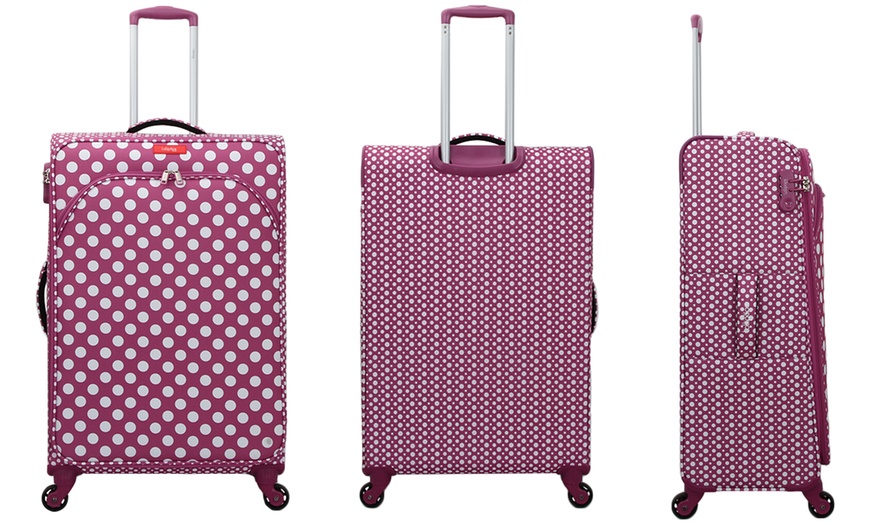 Image 12: Set of Three Suitcases and Vanity