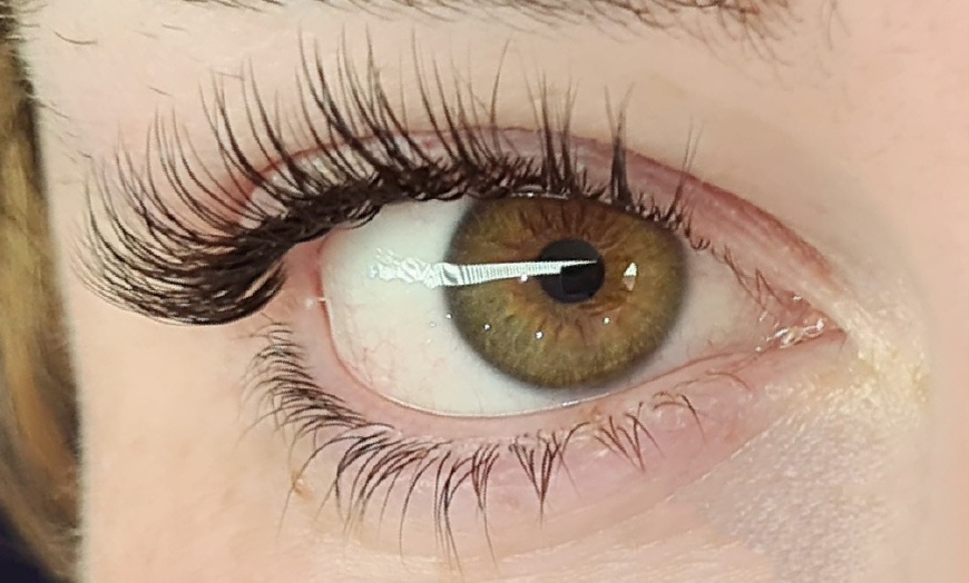 Image 2: Choice of Natural Set Eyelash Extensions at The Seven Great Lashes