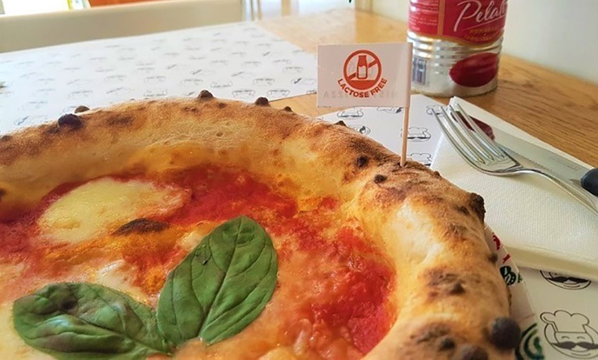 Image 14: ⏰Menu Experience Pizza con birra e dolce da Mister Pizza