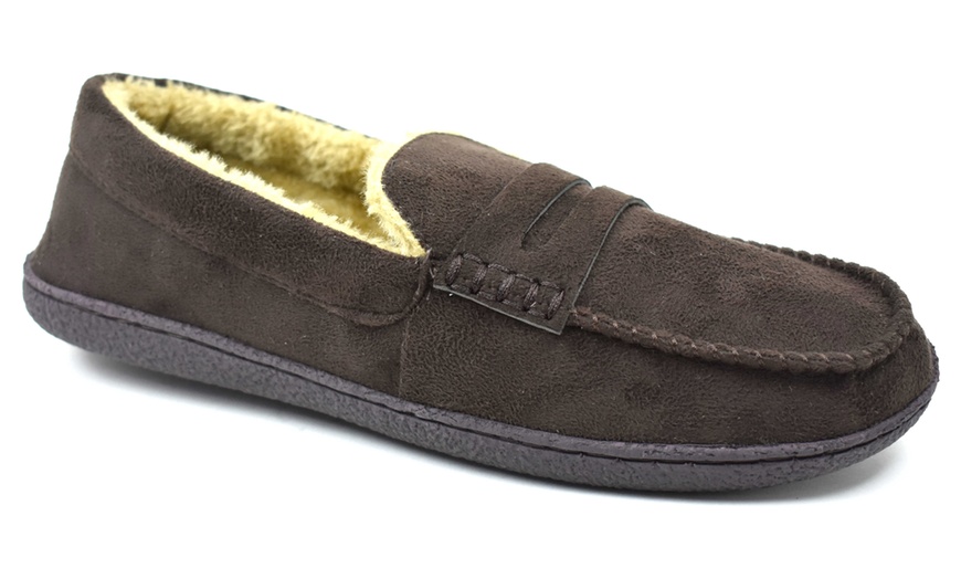 Image 6: Men's Fleece-Lined Slippers