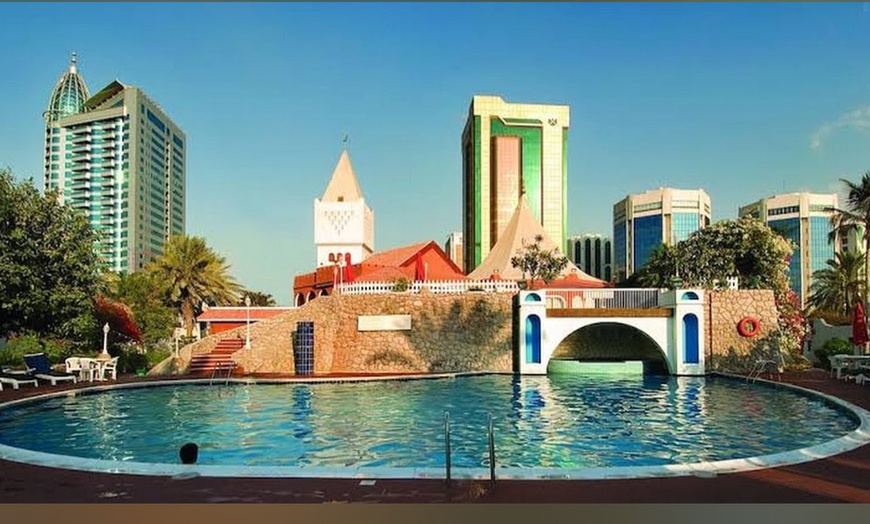 Image 3: Sharjah: 4* One-Night Stay with Optional Breakfast